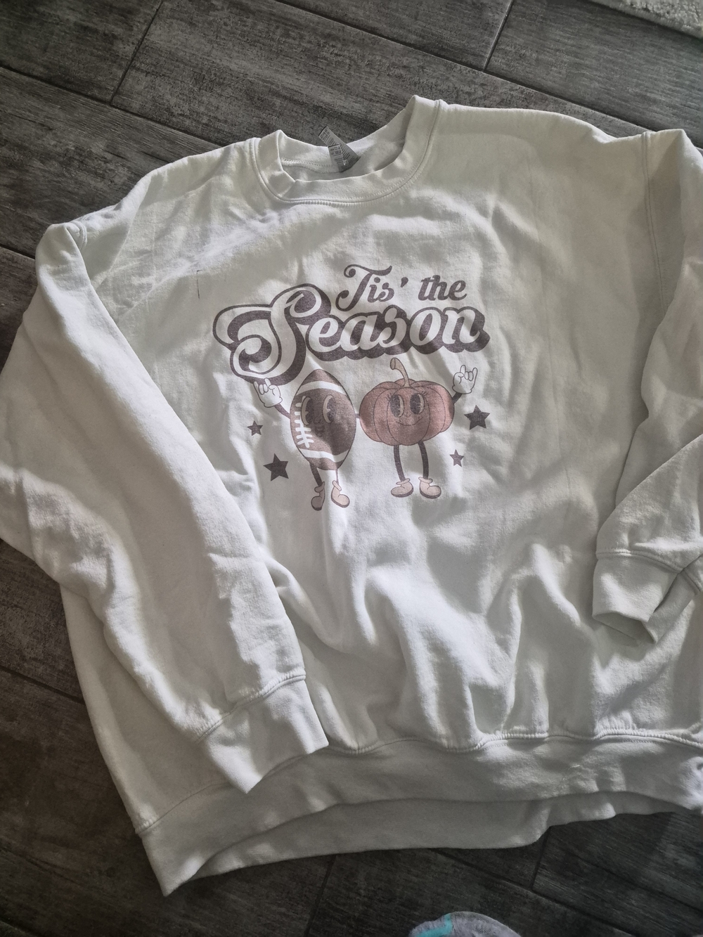 White 'Tis the Season' Graphic Crewneck Sweatshirt